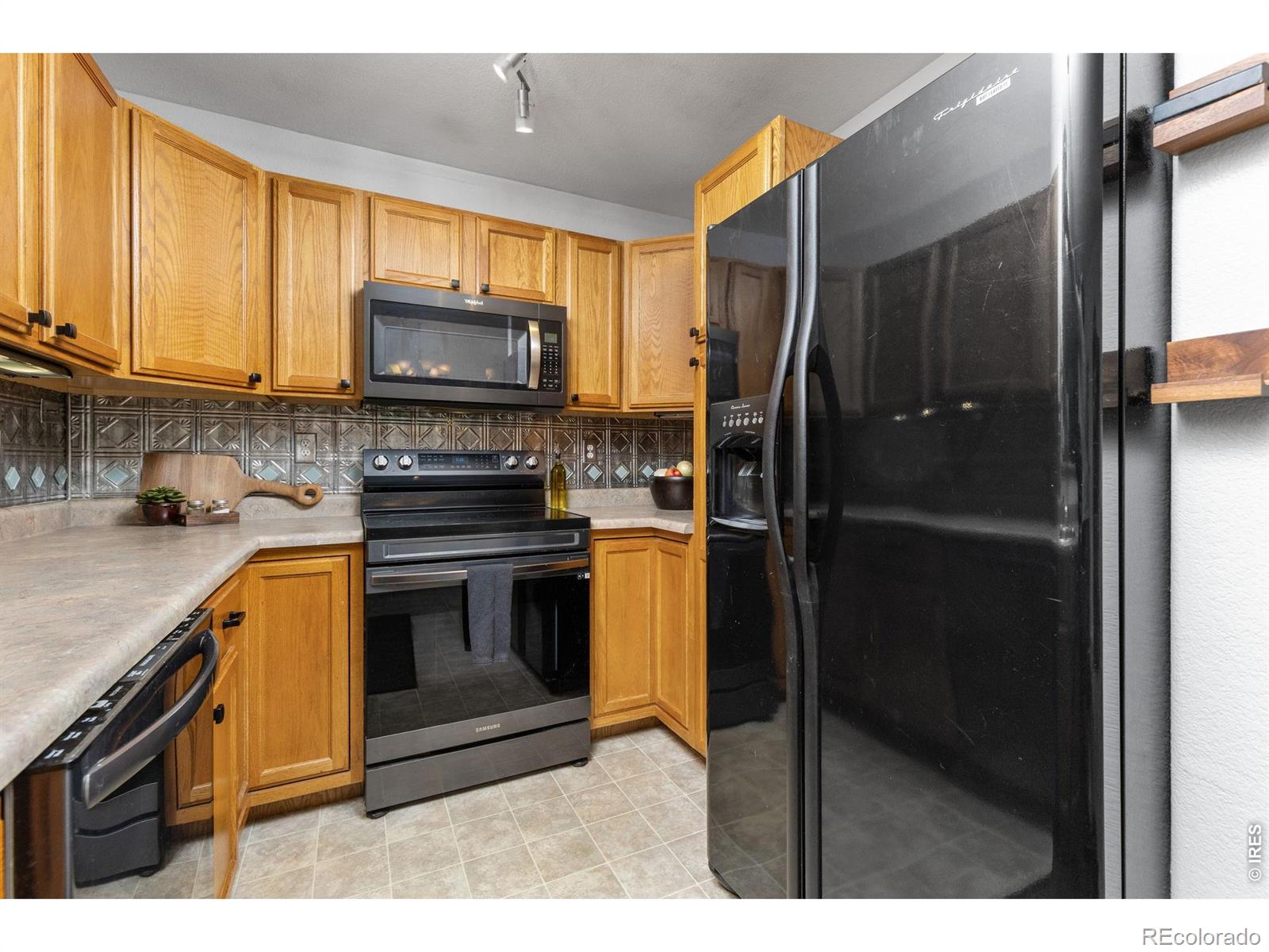 MLS Image #11 for 833  apex drive,fort collins, Colorado