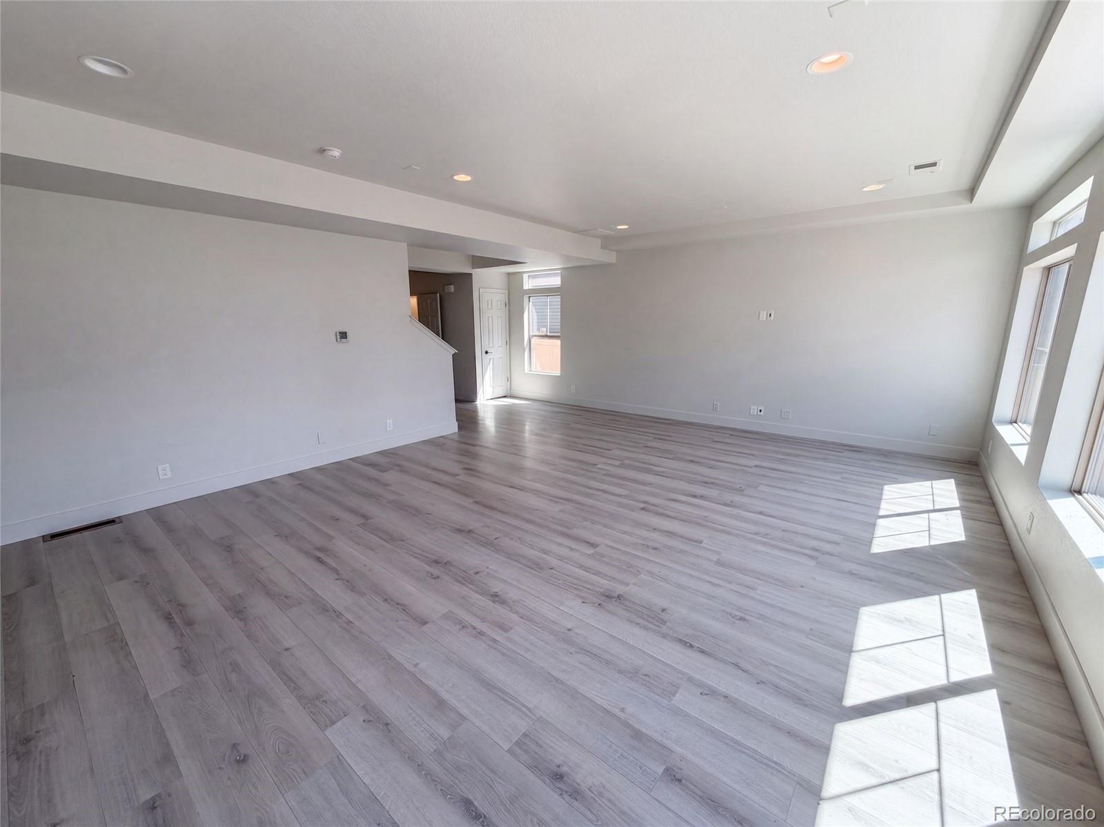 MLS Image #10 for 19036  randolph place,denver, Colorado
