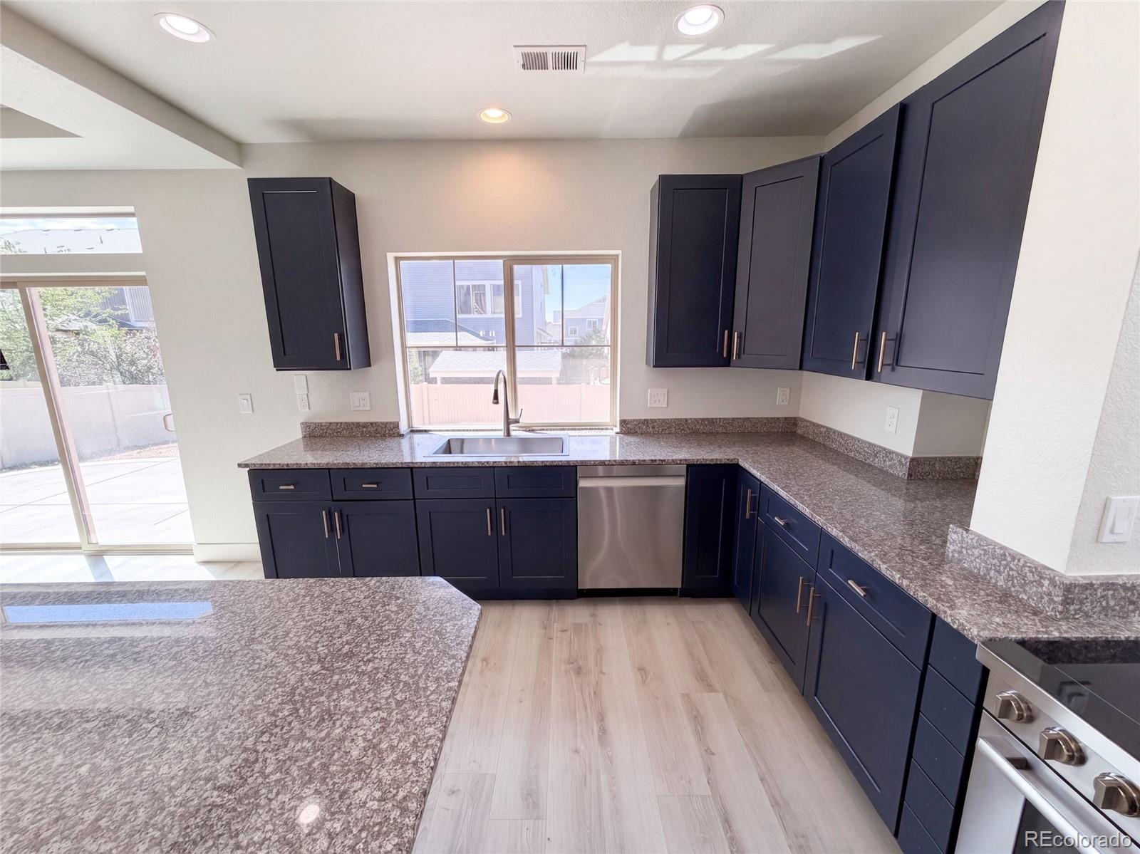 MLS Image #13 for 19036  randolph place,denver, Colorado