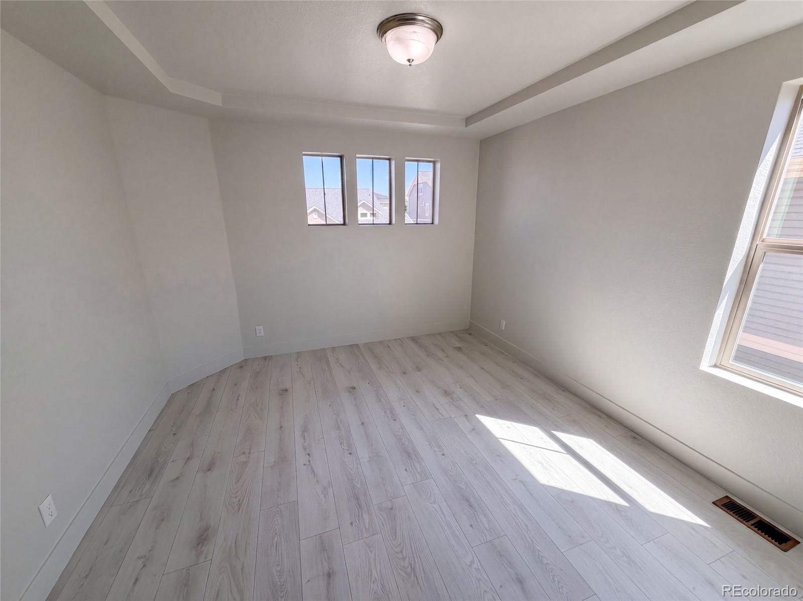 MLS Image #27 for 19036  randolph place,denver, Colorado