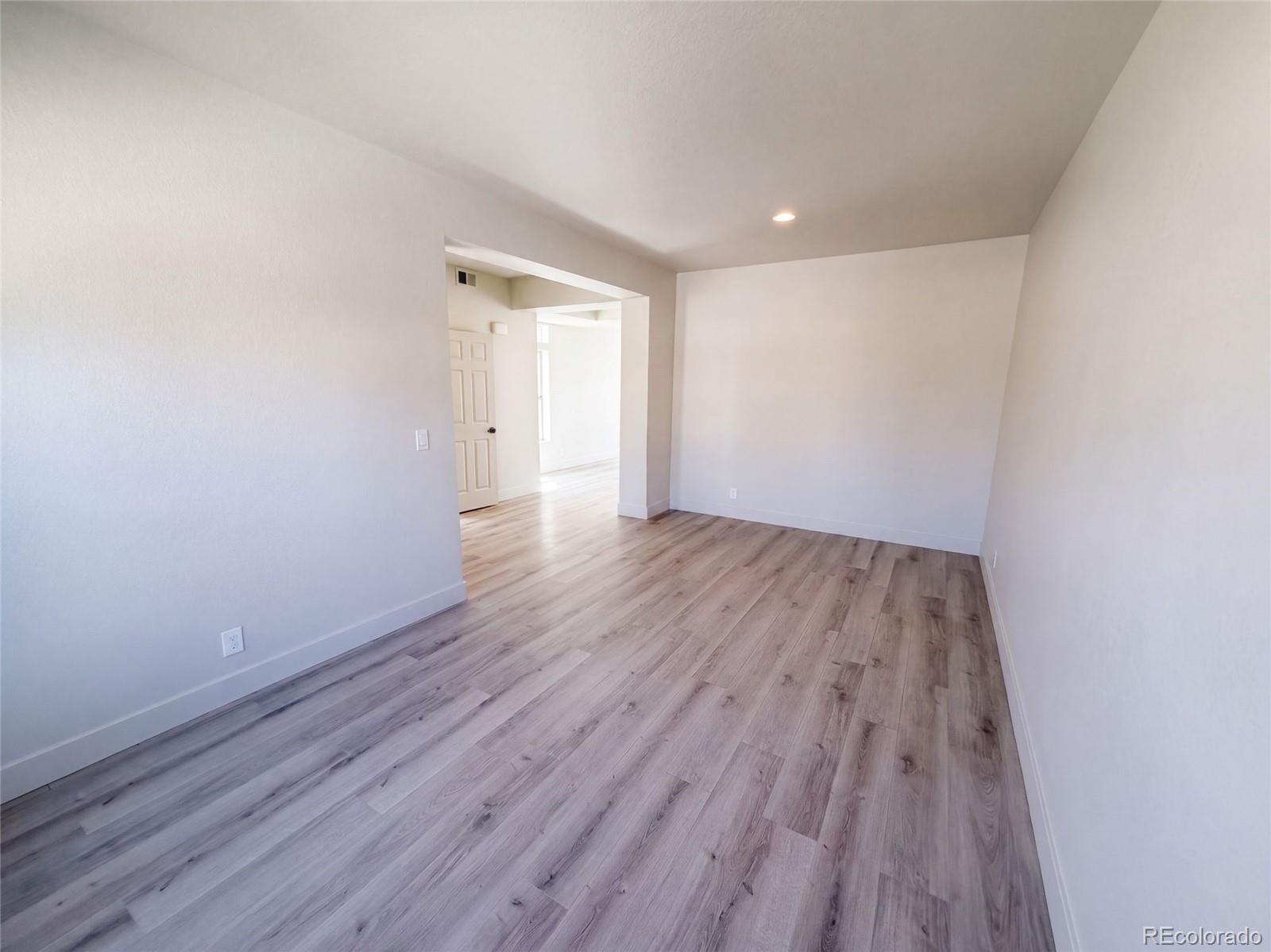 MLS Image #8 for 19036  randolph place,denver, Colorado