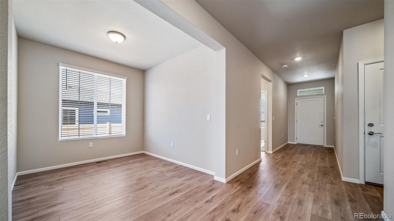 MLS Image #12 for 5004 n tempe street,aurora, Colorado