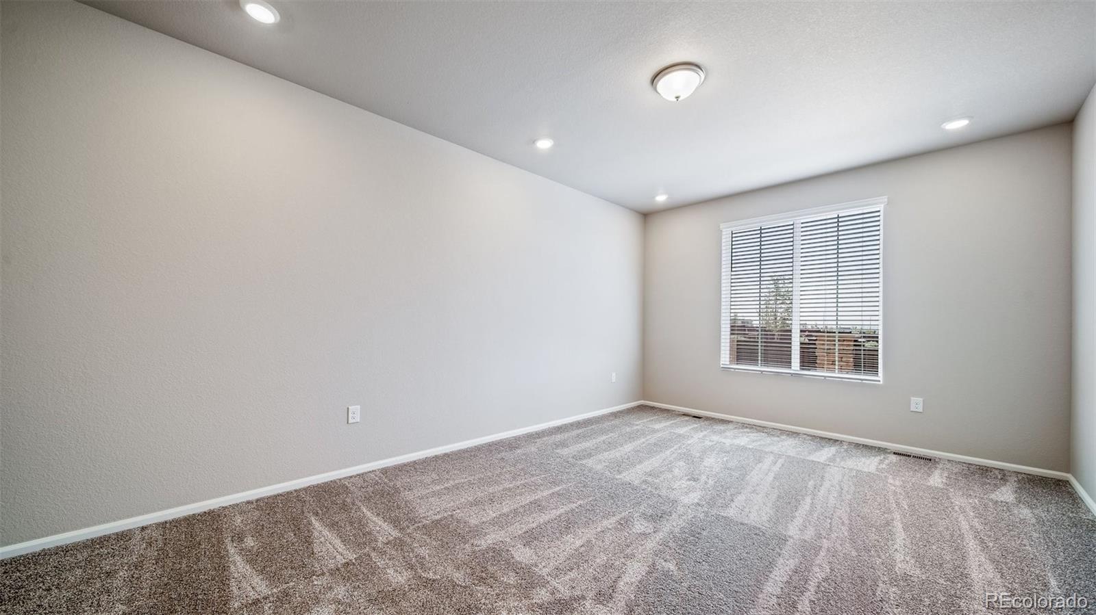 MLS Image #16 for 5004 n tempe street,aurora, Colorado