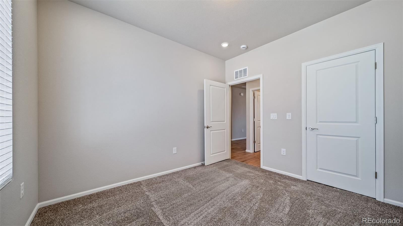 MLS Image #20 for 5004 n tempe street,aurora, Colorado