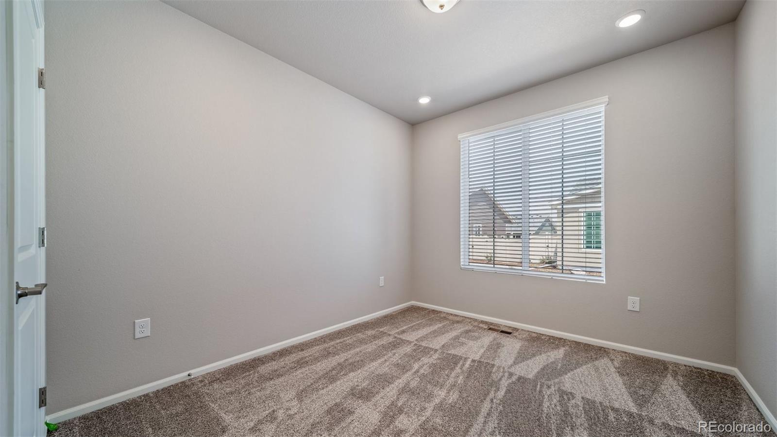 MLS Image #21 for 5004 n tempe street,aurora, Colorado