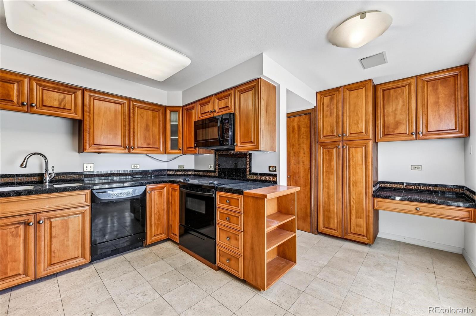 MLS Image #3 for 2000 e 12th avenue,denver, Colorado