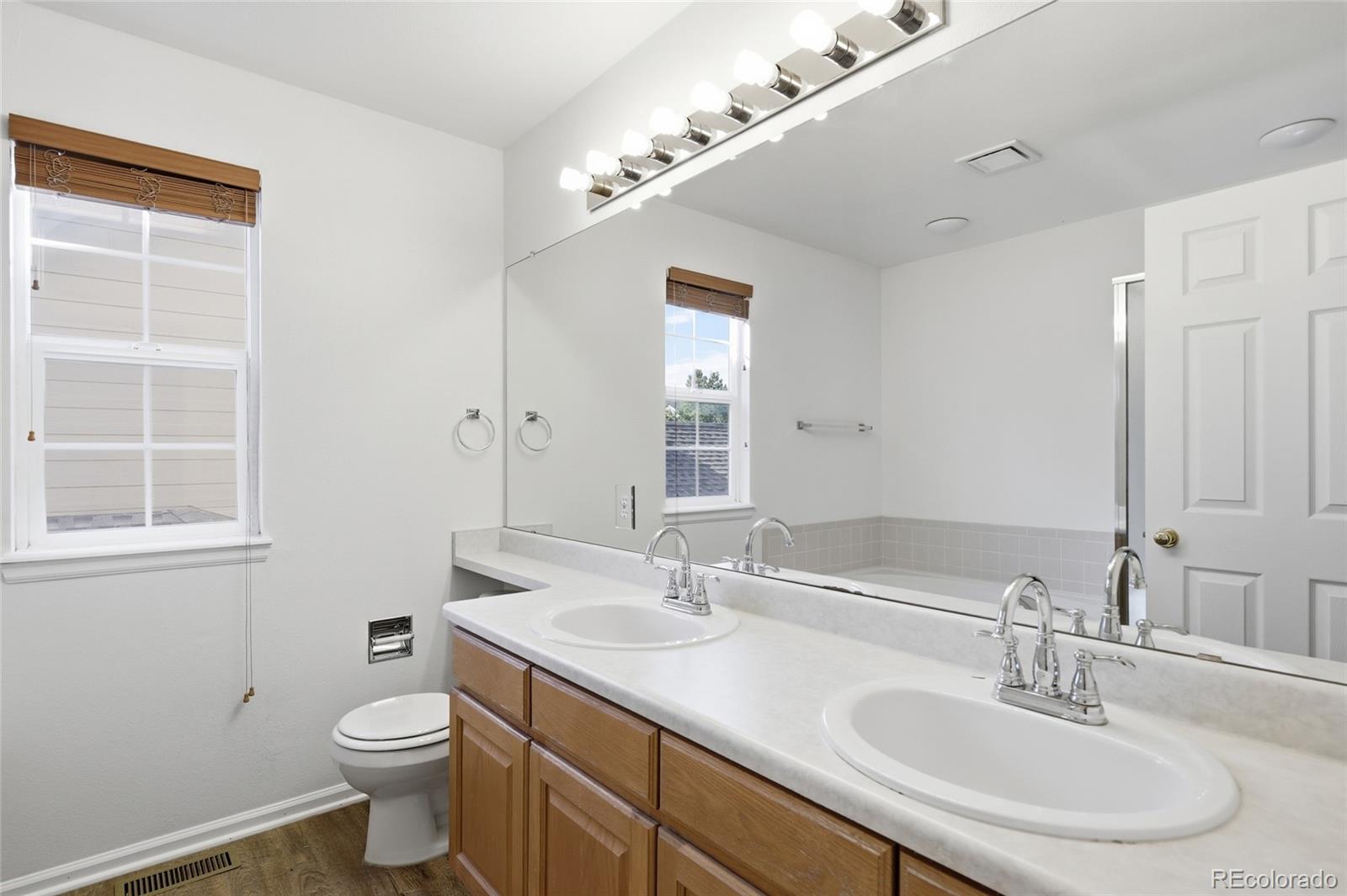 MLS Image #25 for 4595  hunterwood drive,littleton, Colorado