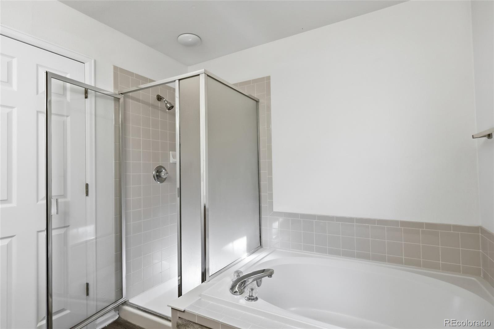 MLS Image #26 for 4595  hunterwood drive,littleton, Colorado