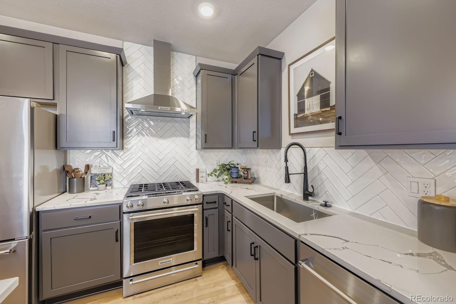 MLS Image #11 for 15264 w 68th place,arvada, Colorado