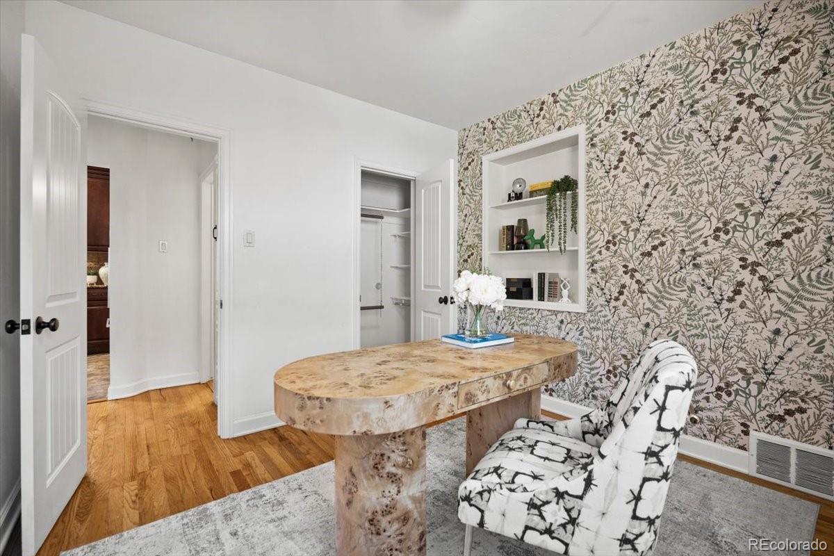 MLS Image #22 for 627  oneida street,denver, Colorado