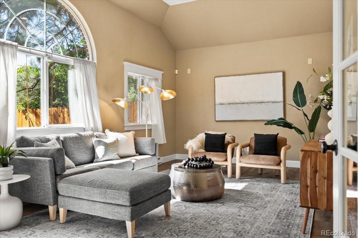 MLS Image #24 for 627  oneida street,denver, Colorado