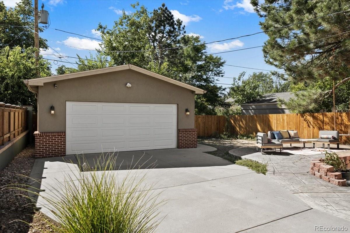 MLS Image #4 for 627  oneida street,denver, Colorado