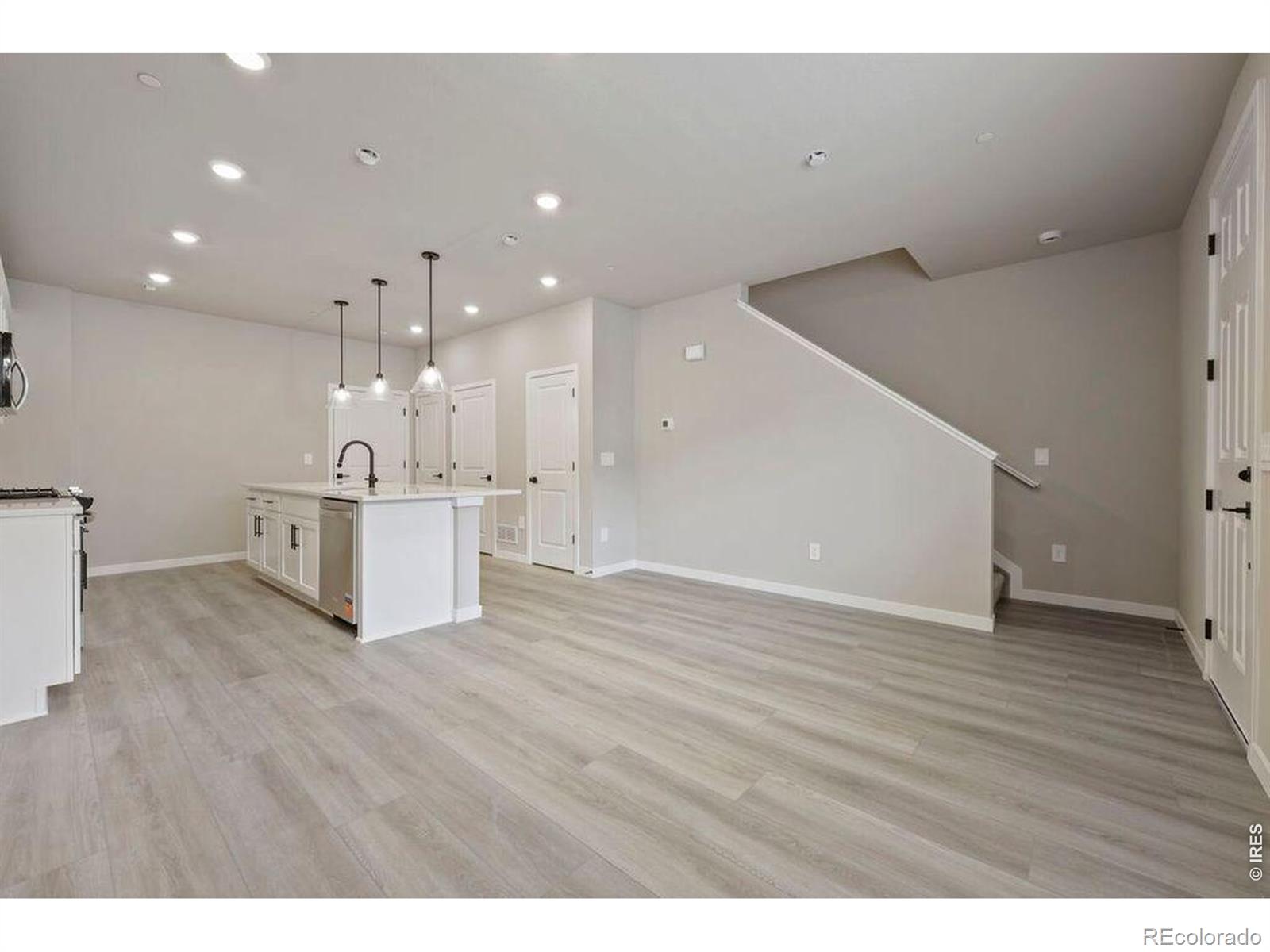 MLS Image #5 for 2833  bear springs circle,longmont, Colorado