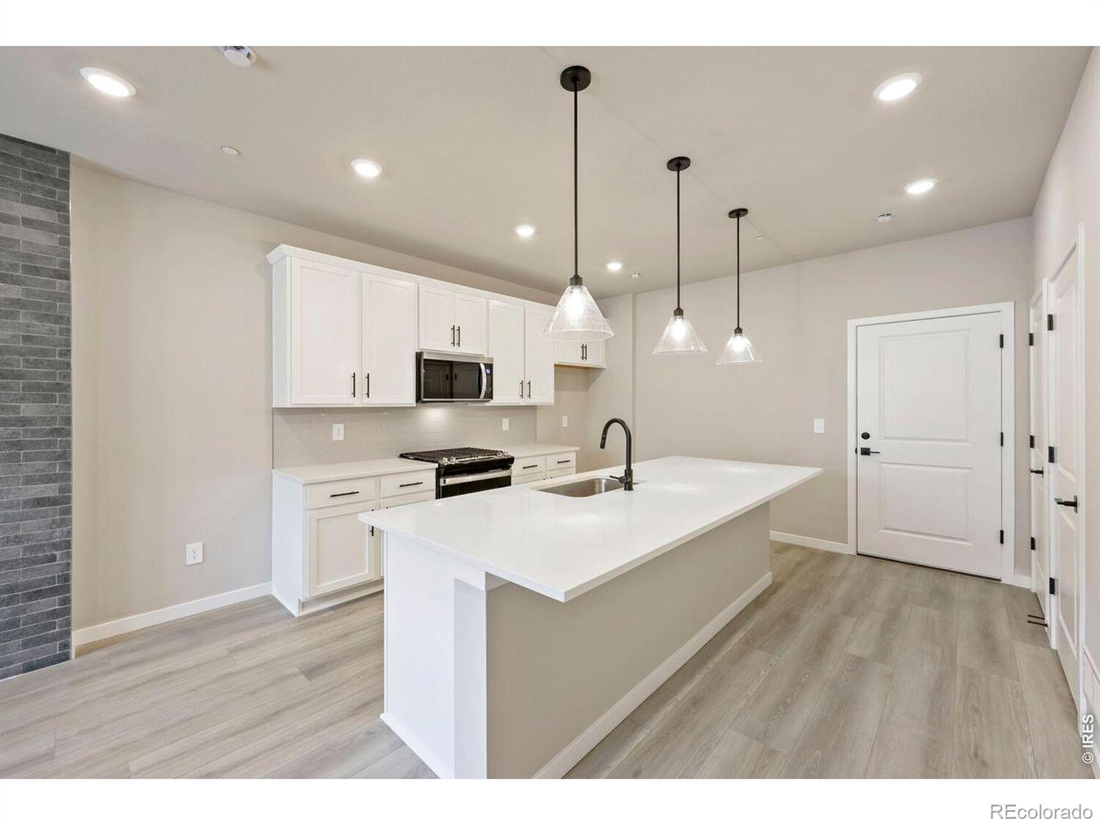MLS Image #8 for 2833  bear springs circle,longmont, Colorado
