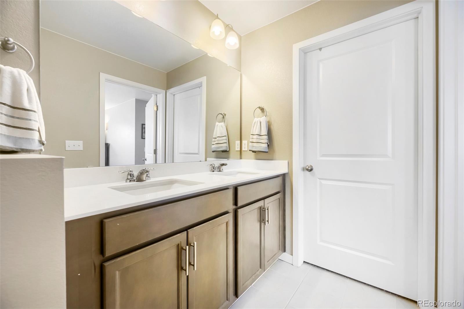 MLS Image #18 for 21843 e 8th avenue,aurora, Colorado