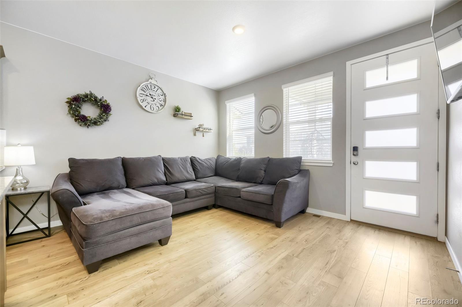 MLS Image #9 for 21843 e 8th avenue,aurora, Colorado