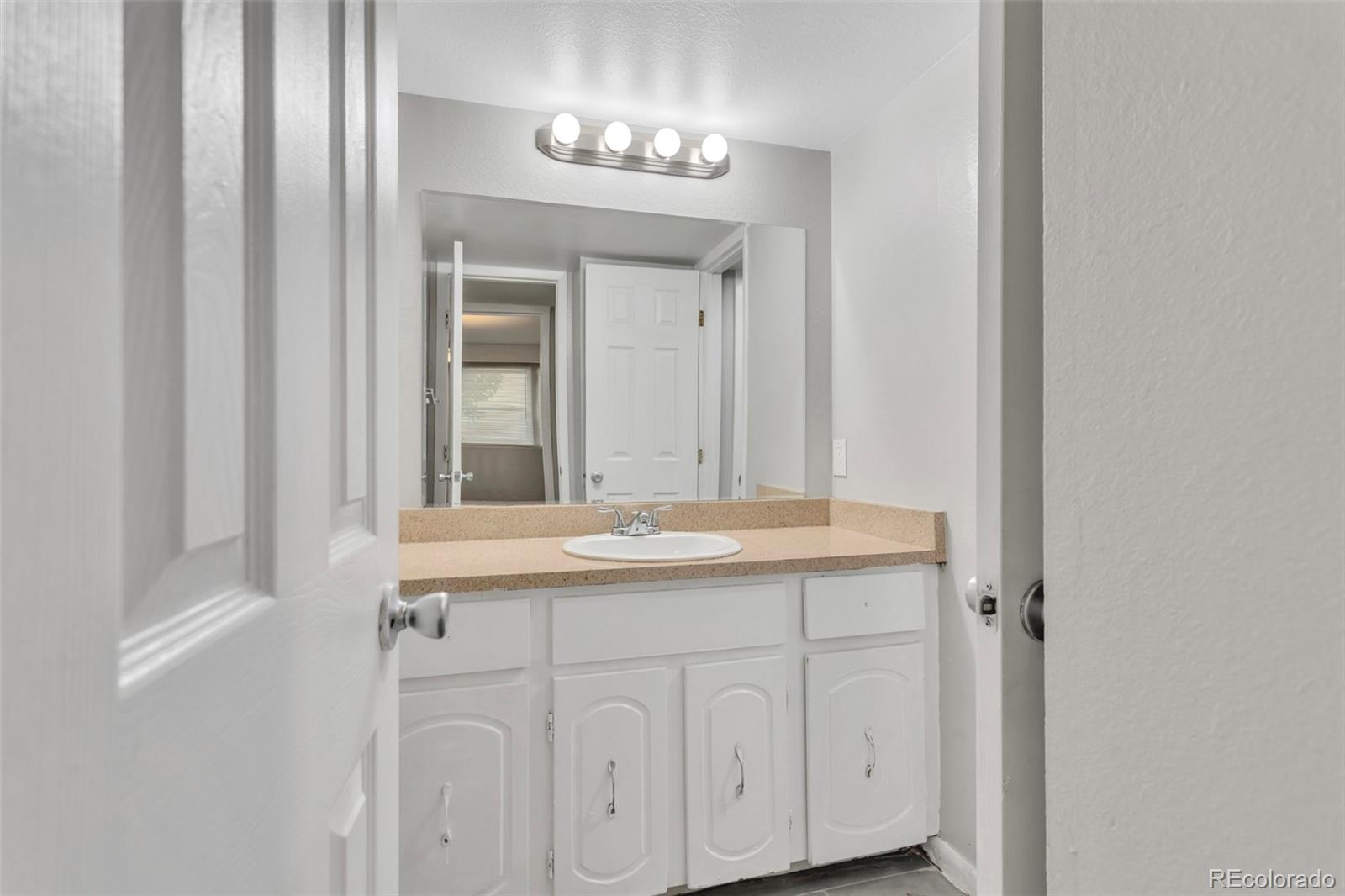 MLS Image #15 for 3646 s granby way,aurora, Colorado