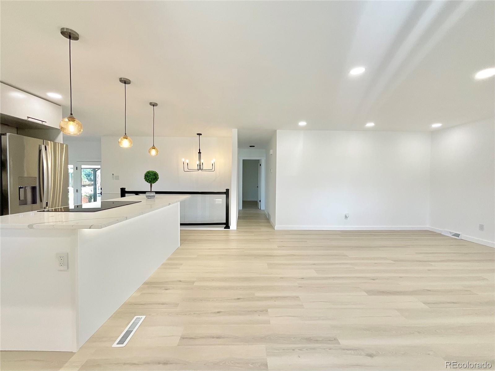 MLS Image #4 for 1455 s hoyt street,lakewood, Colorado