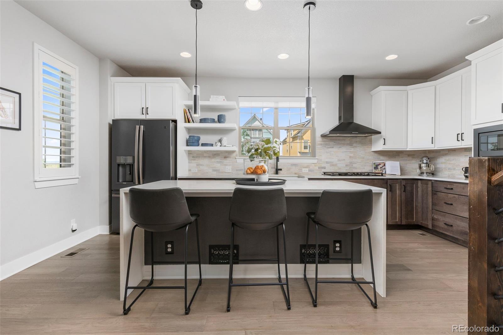 MLS Image #11 for 5974  dallas street,denver, Colorado