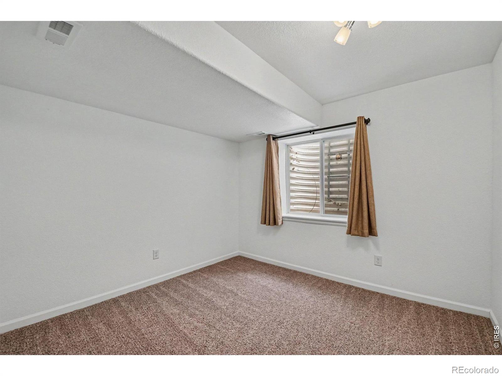 MLS Image #21 for 827  province road,fort collins, Colorado