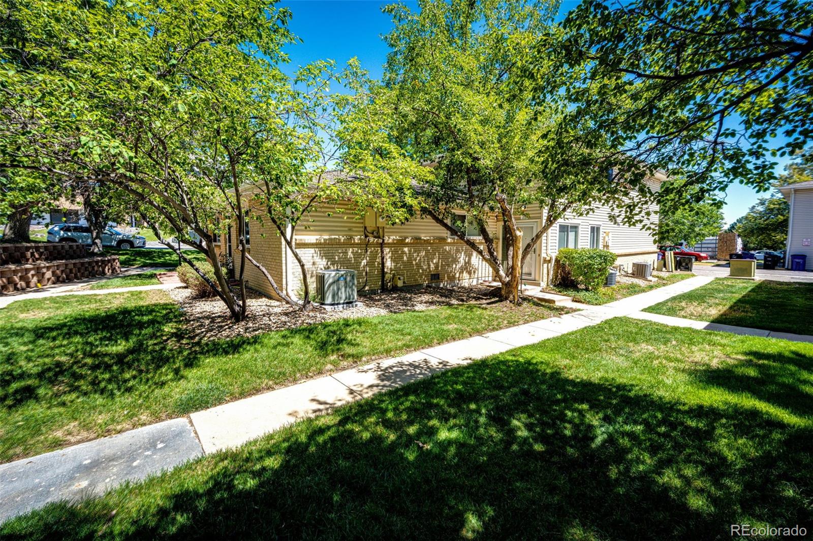 MLS Image #22 for 9005 e lehigh avenue,denver, Colorado
