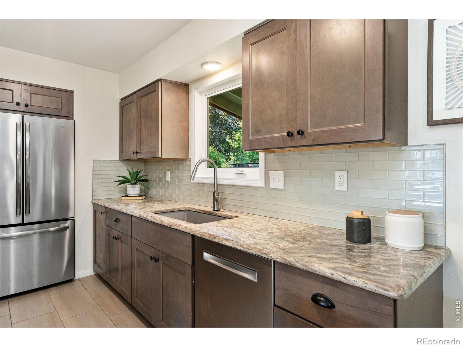 MLS Image #10 for 2072  huntington circle,fort collins, Colorado