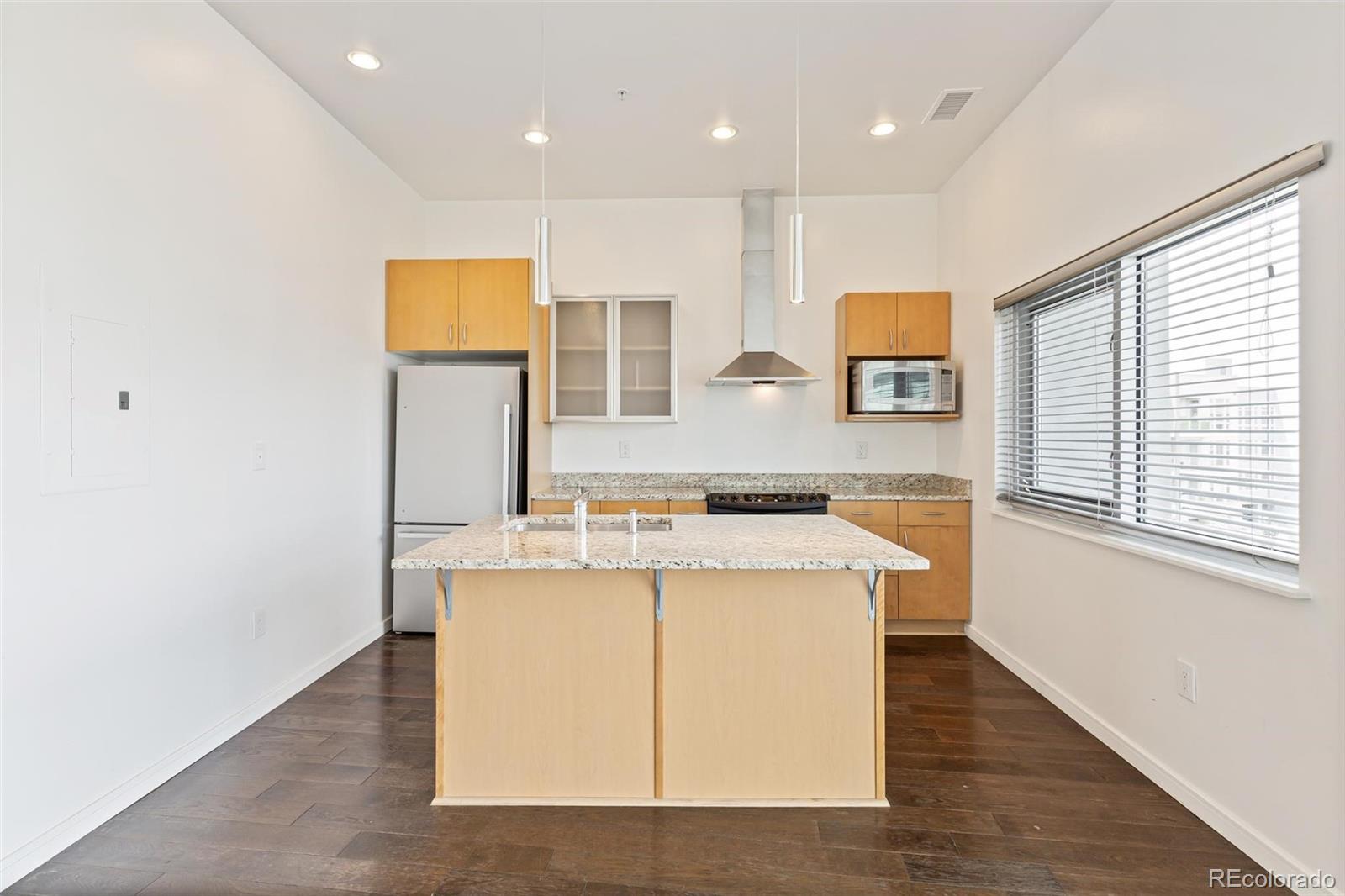 MLS Image #7 for 2958  syracuse street,denver, Colorado