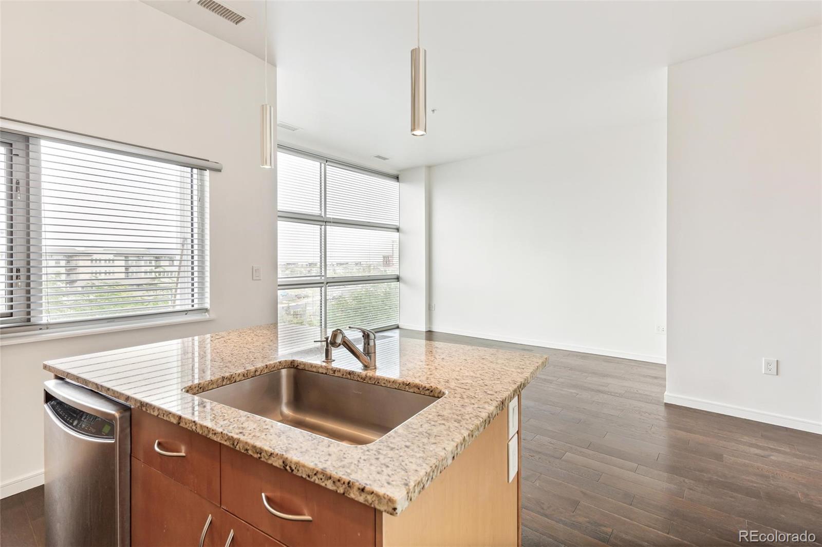 MLS Image #9 for 2958  syracuse street,denver, Colorado