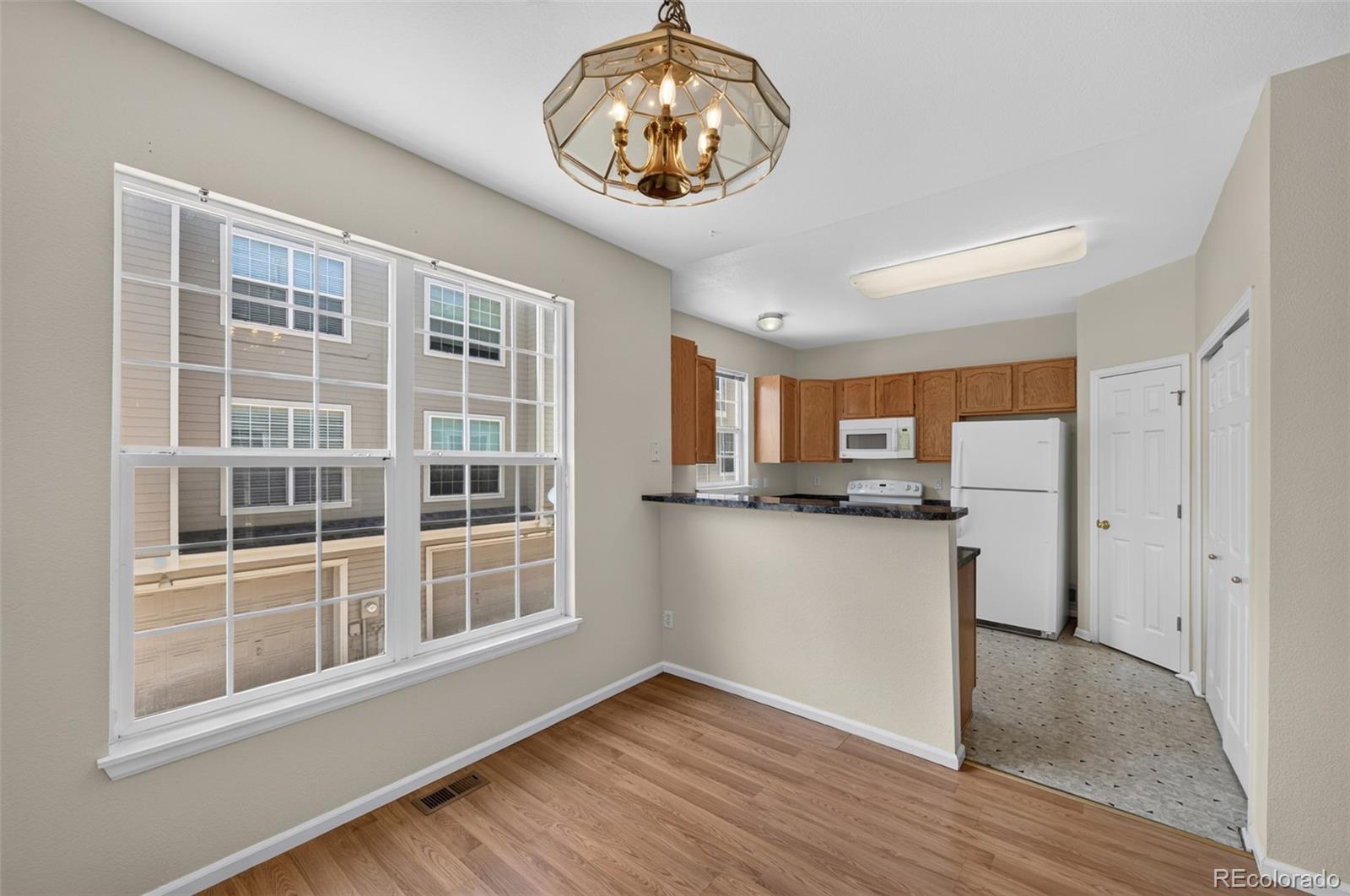 MLS Image #8 for 332 w jamison place,littleton, Colorado