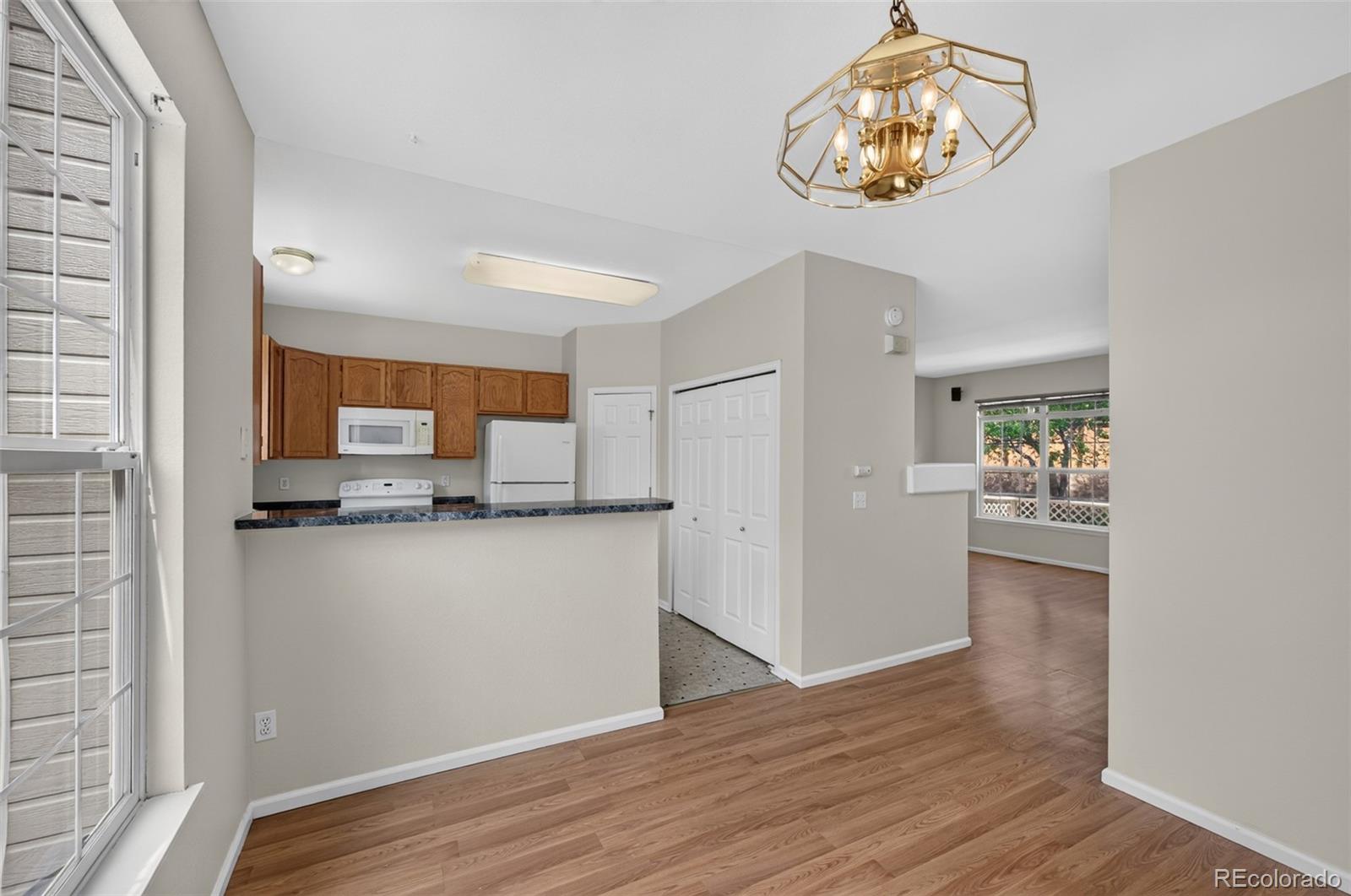 MLS Image #9 for 332 w jamison place,littleton, Colorado