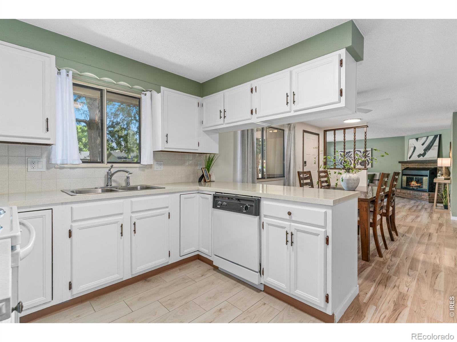 MLS Image #8 for 832  18th street,loveland, Colorado