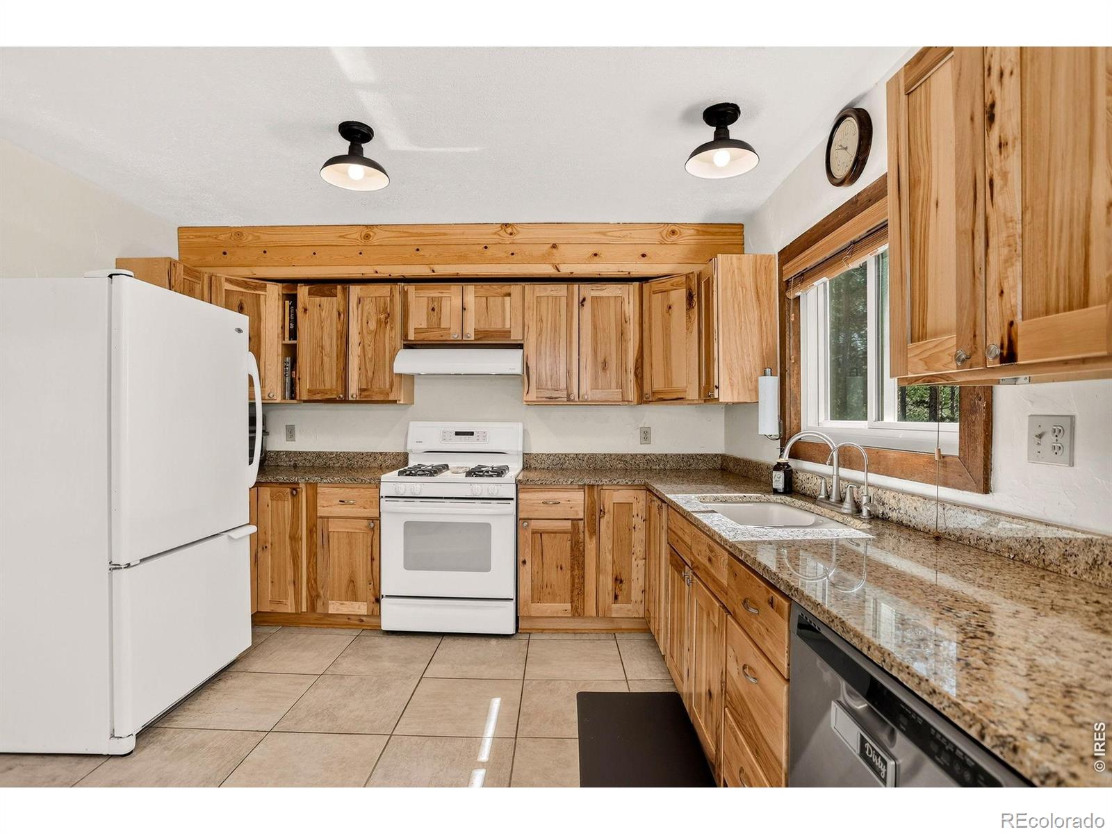 MLS Image #22 for 104 e dory way,black hawk, Colorado