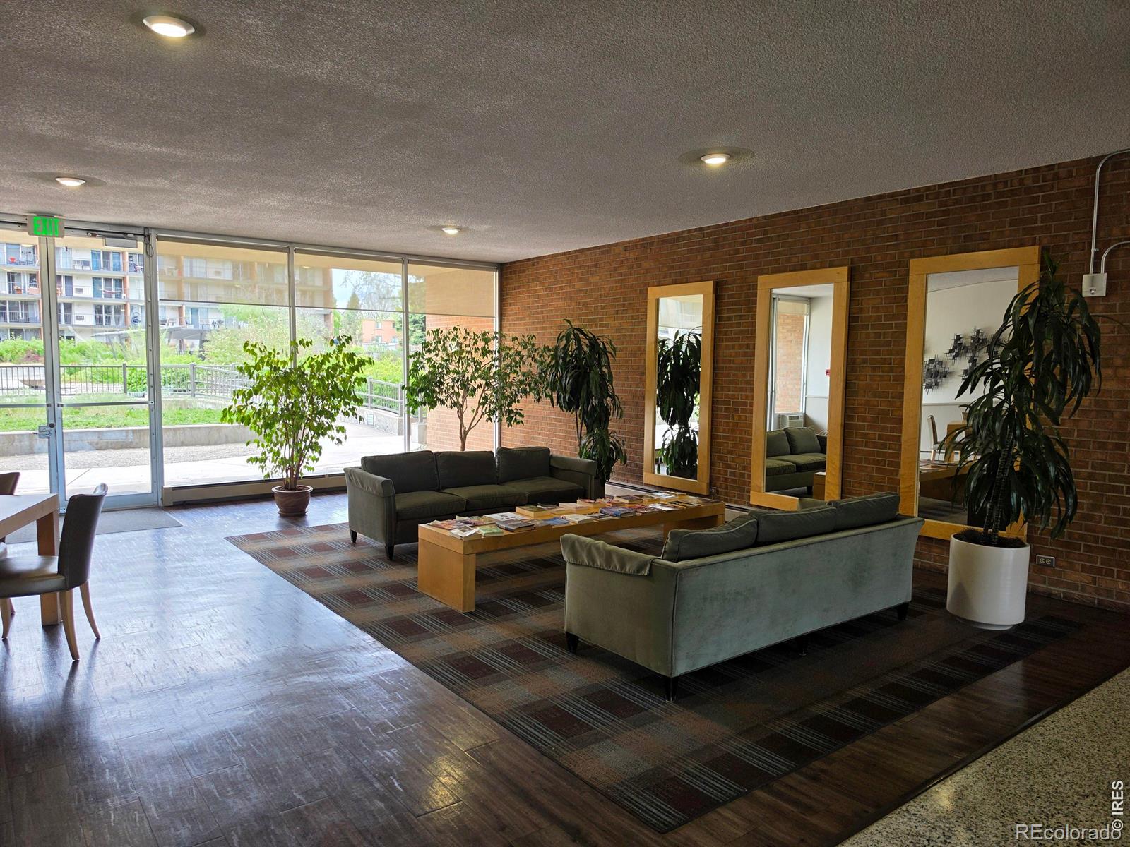 MLS Image #14 for 4800 e hale parkway,denver, Colorado