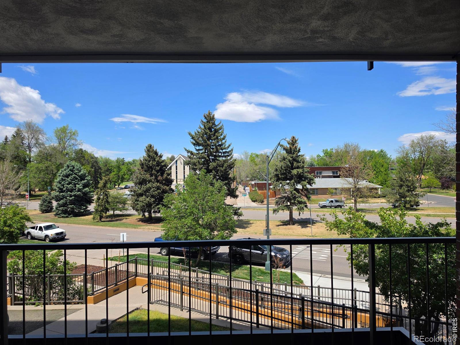 MLS Image #2 for 4800 e hale parkway,denver, Colorado