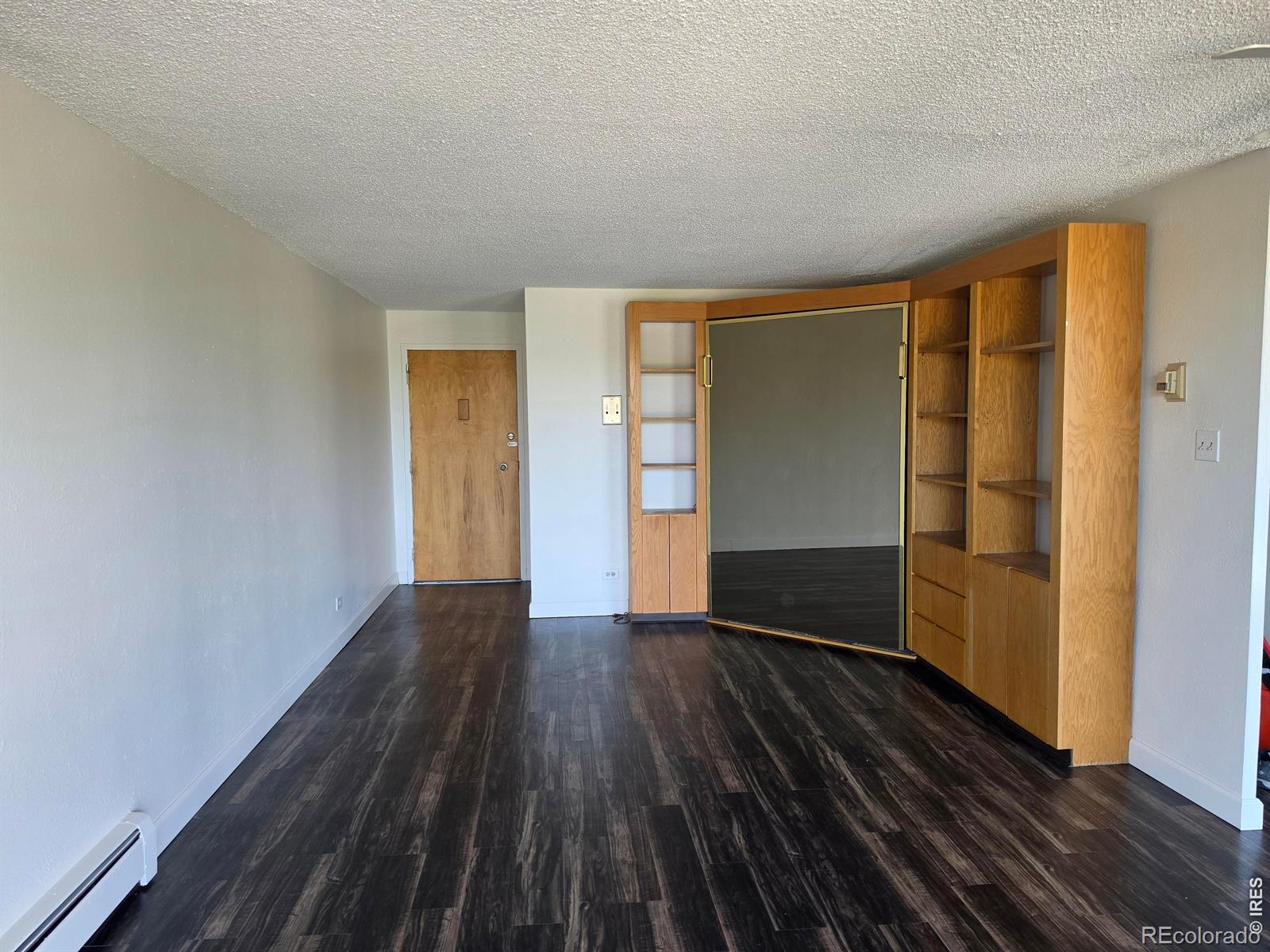MLS Image #3 for 4800 e hale parkway,denver, Colorado