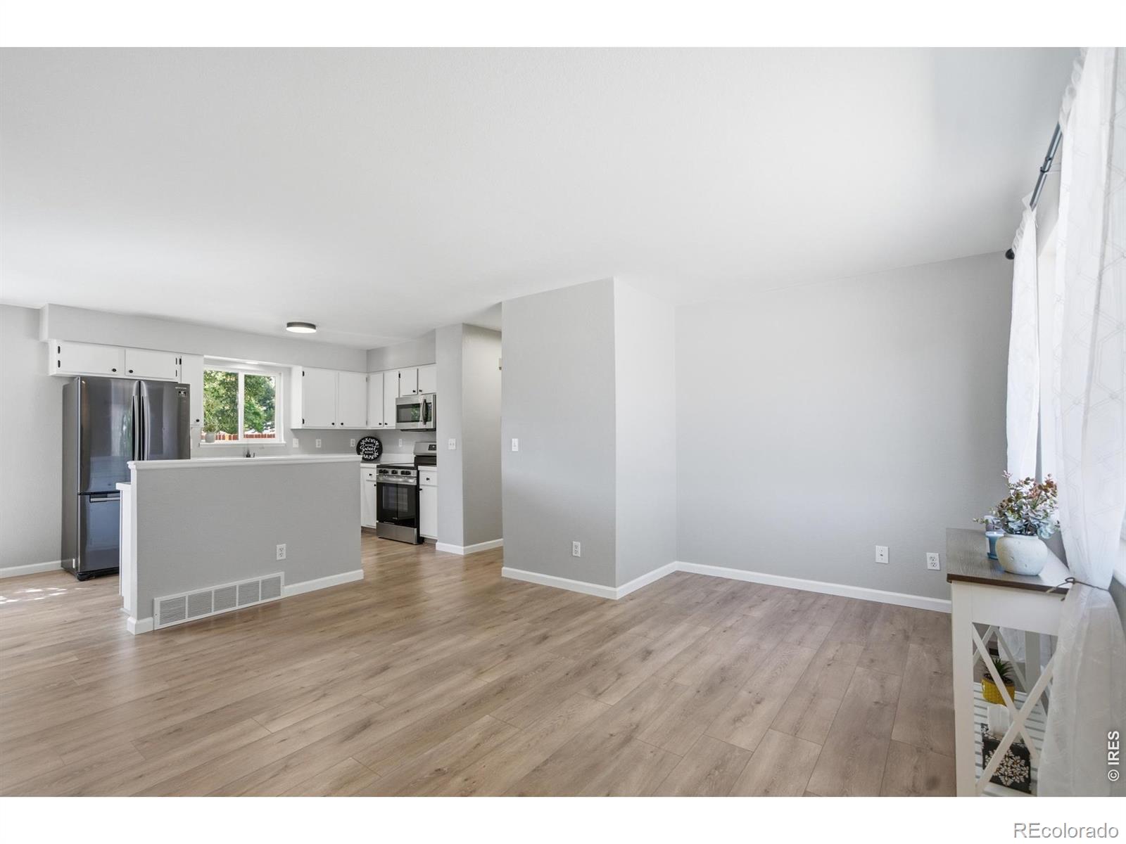 MLS Image #5 for 4221  lake mead drive,greeley, Colorado