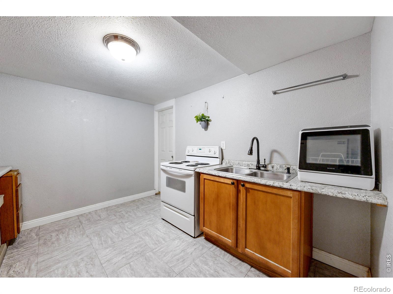 MLS Image #33 for 980  elbert street,denver, Colorado