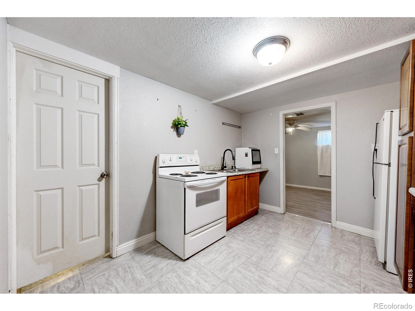 MLS Image #34 for 980  elbert street,denver, Colorado