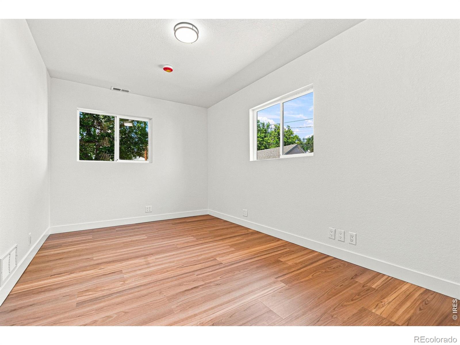 MLS Image #29 for 116 e 5th avenue,longmont, Colorado
