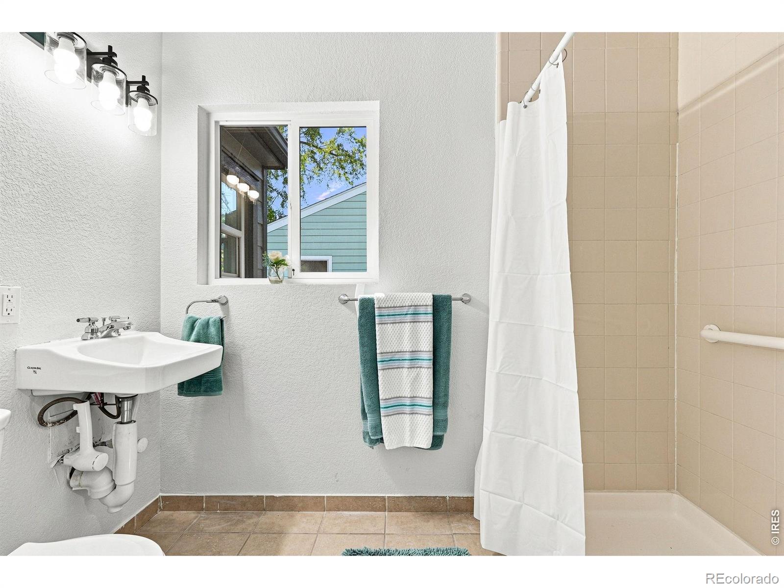 MLS Image #33 for 116 e 5th avenue,longmont, Colorado