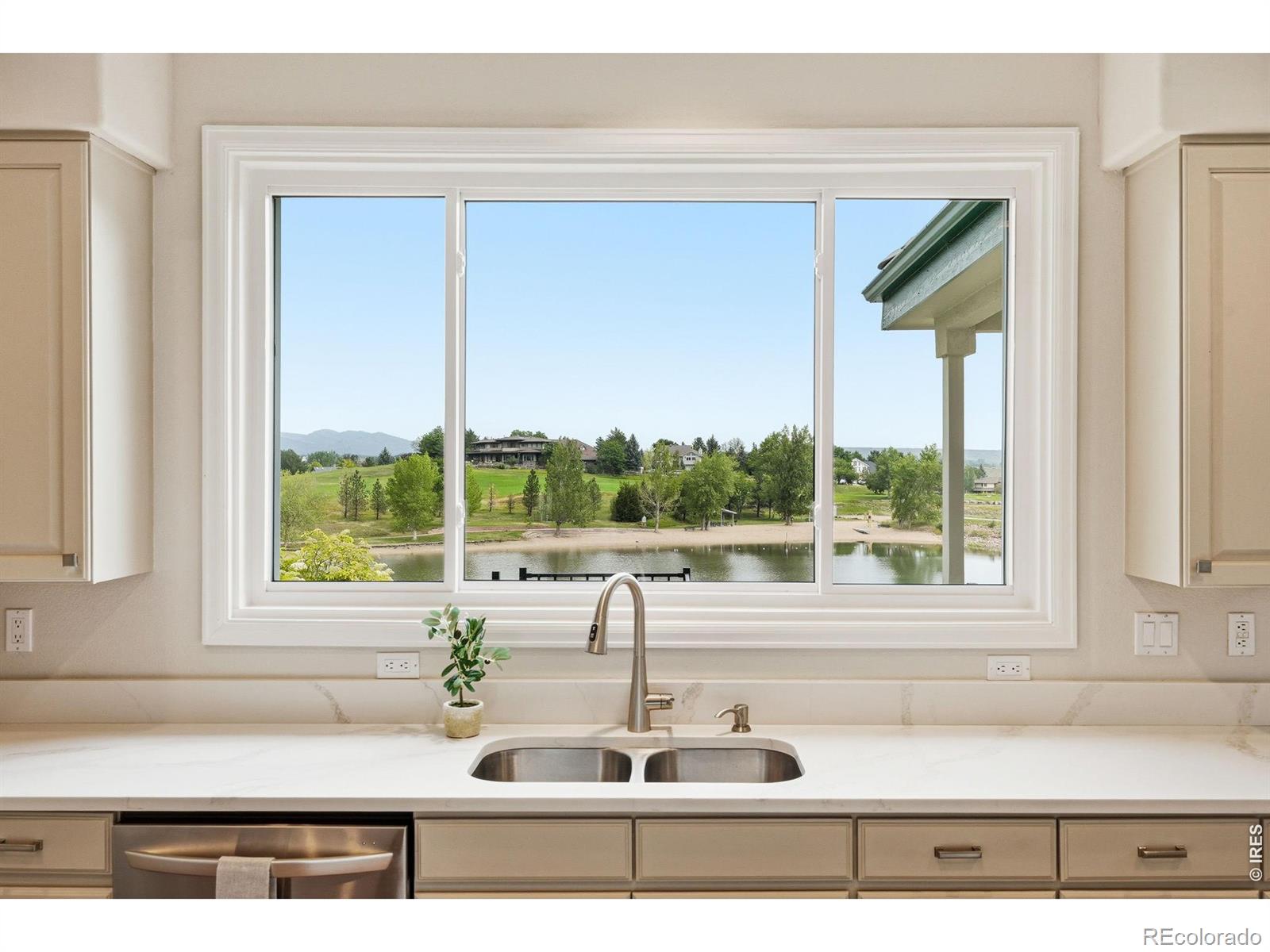 MLS Image #8 for 4061  spy glass lane,longmont, Colorado