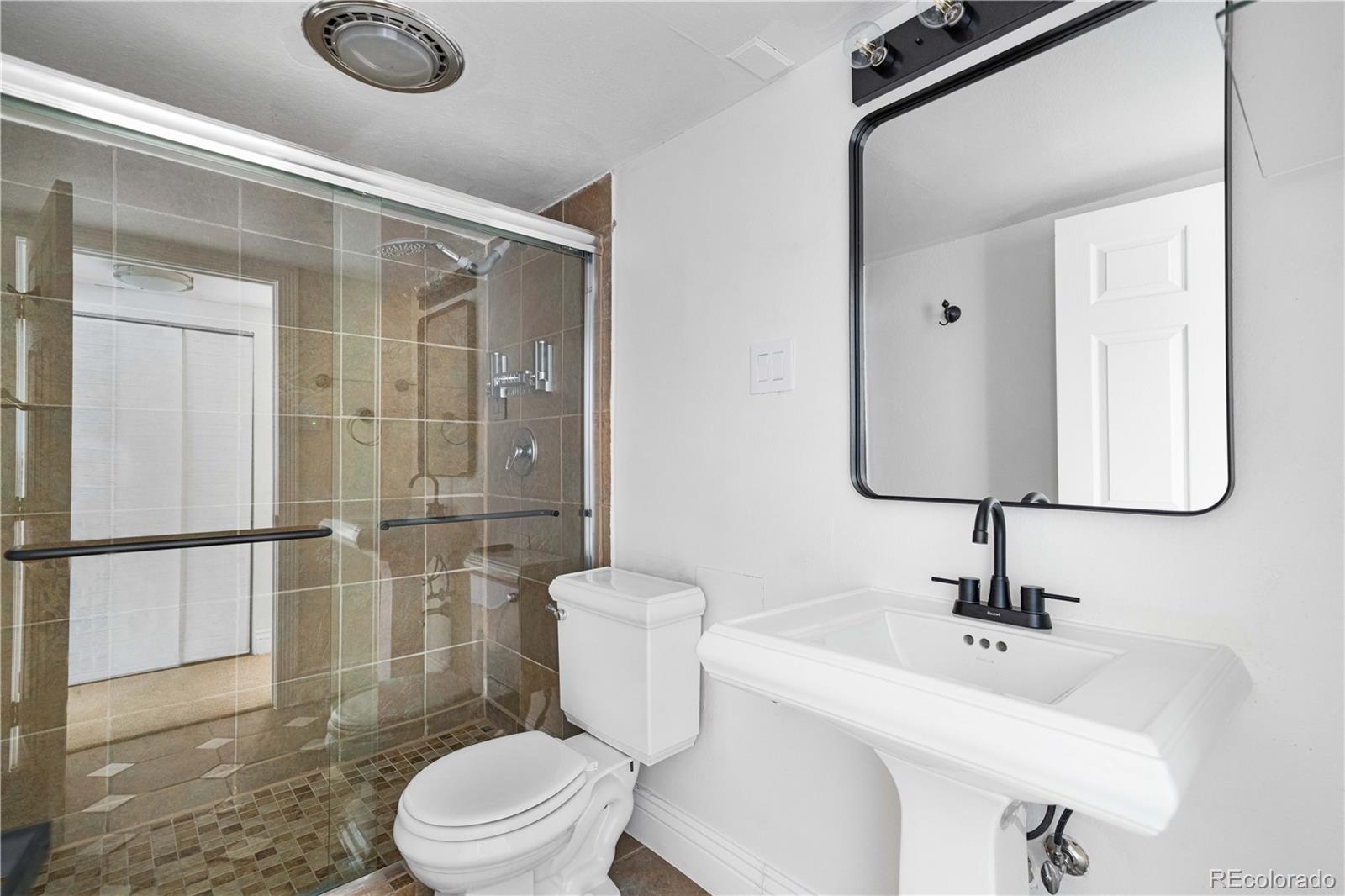 MLS Image #18 for 777 n washington street,denver, Colorado