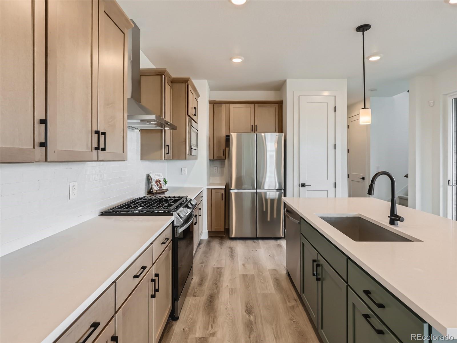 MLS Image #3 for 1203 s algonquian street,aurora, Colorado