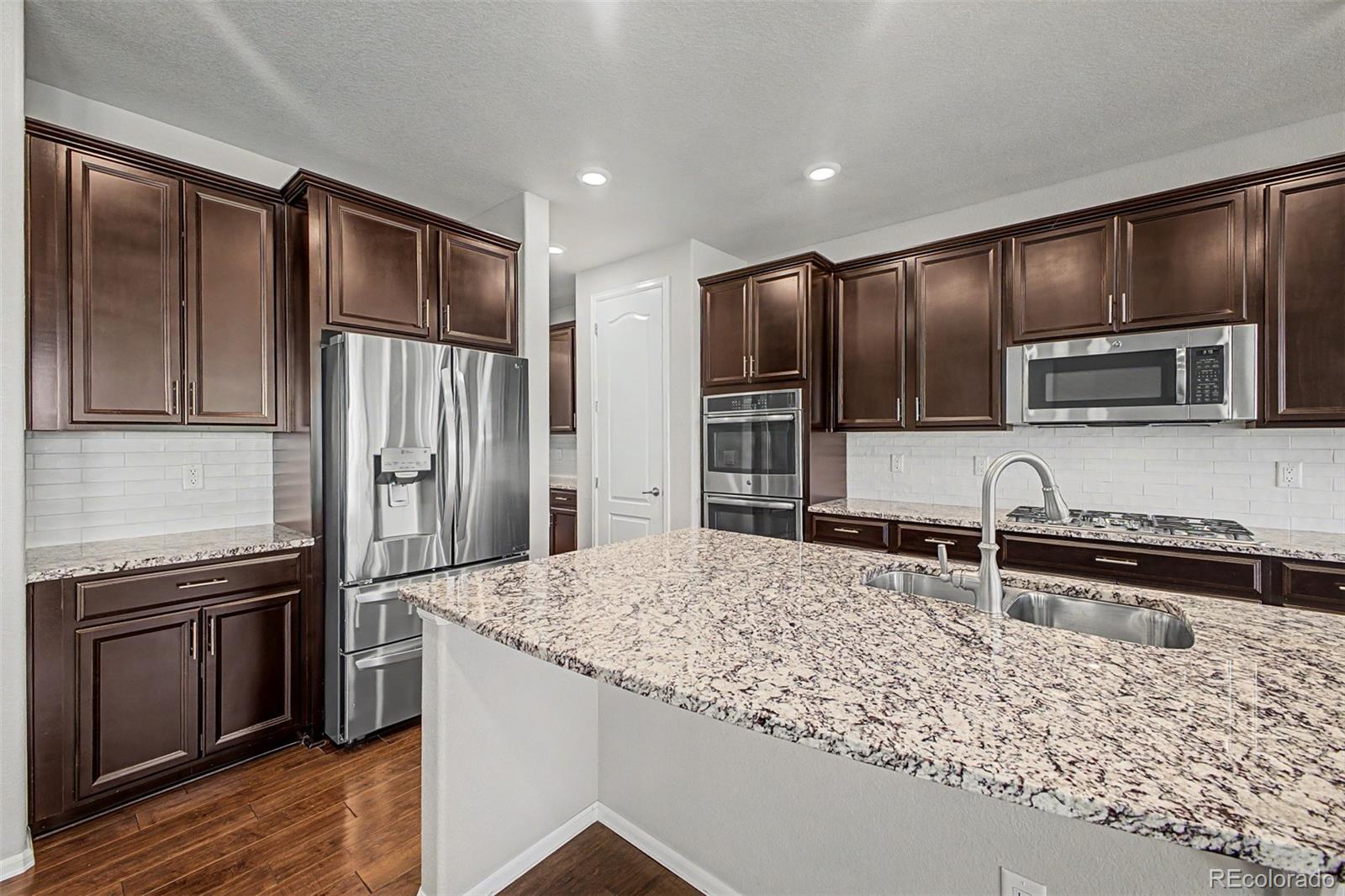 MLS Image #18 for 14860  rosemary way,thornton, Colorado