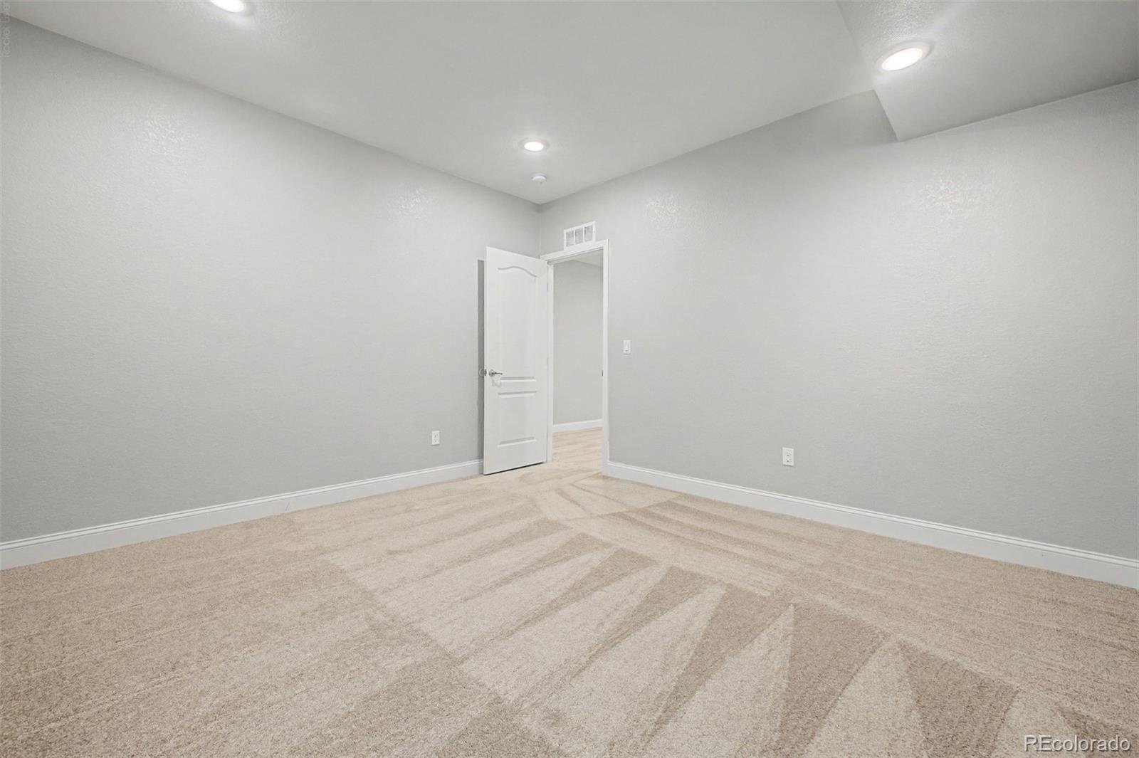 MLS Image #38 for 14860  rosemary way,thornton, Colorado