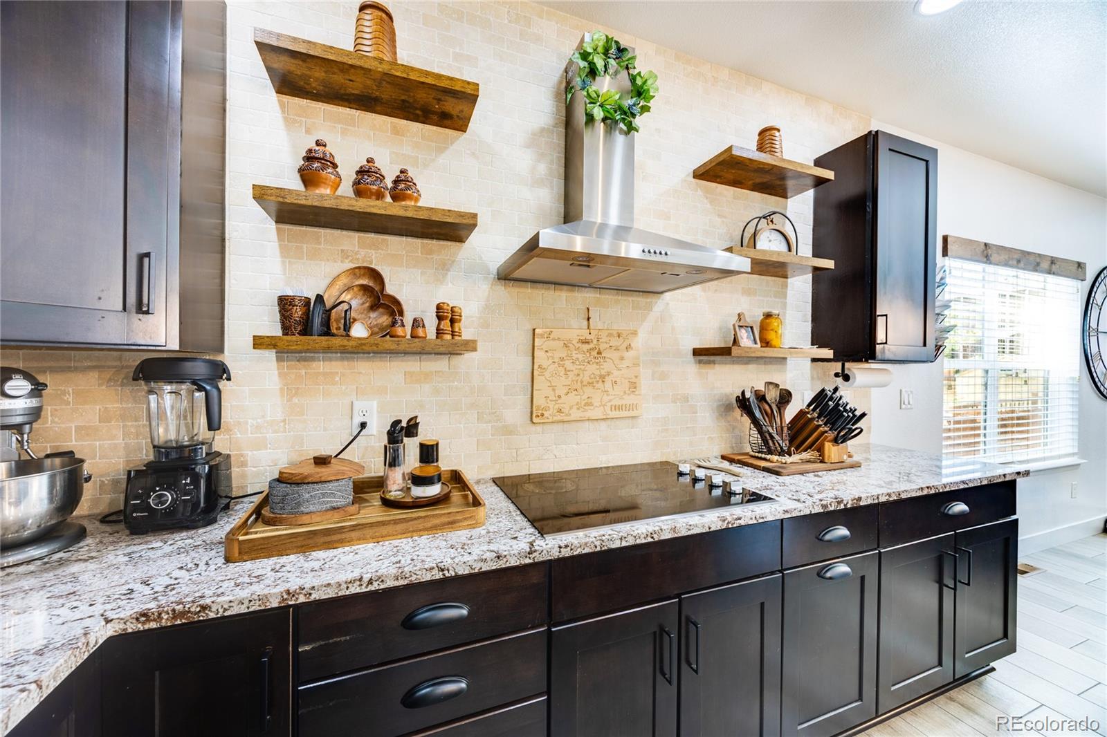 MLS Image #12 for 19772 e 63rd drive,aurora, Colorado