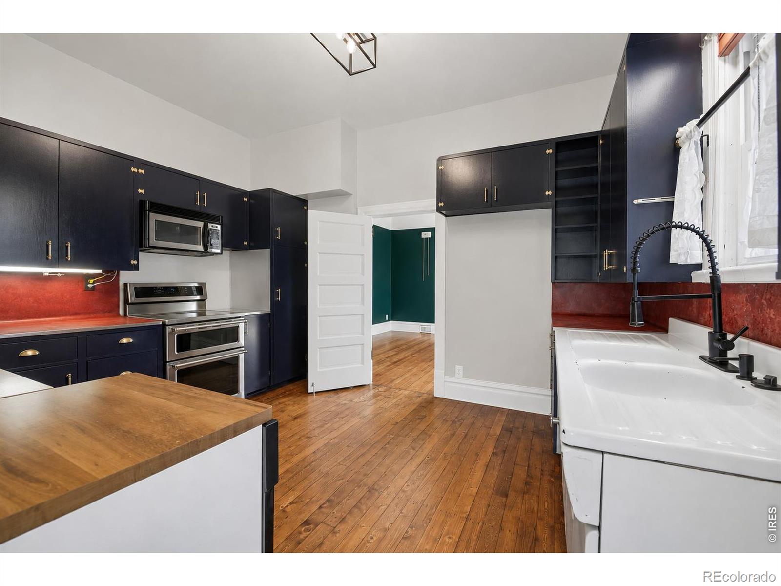 MLS Image #12 for 837 n jefferson avenue,loveland, Colorado
