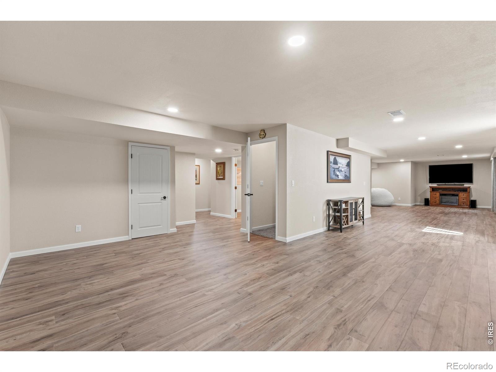 MLS Image #29 for 2610  shooting star way,evans, Colorado
