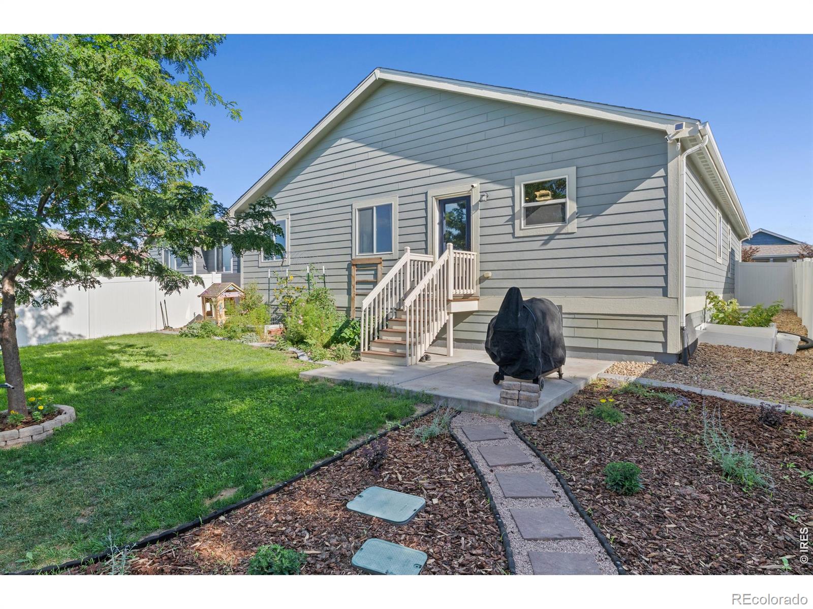MLS Image #38 for 2610  shooting star way,evans, Colorado