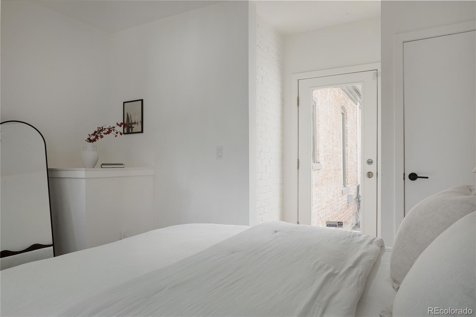 MLS Image #17 for 2614 n marion street,denver, Colorado